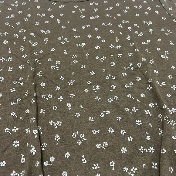 Small Only floral TieFront t-shirt - Picture 3 of 6